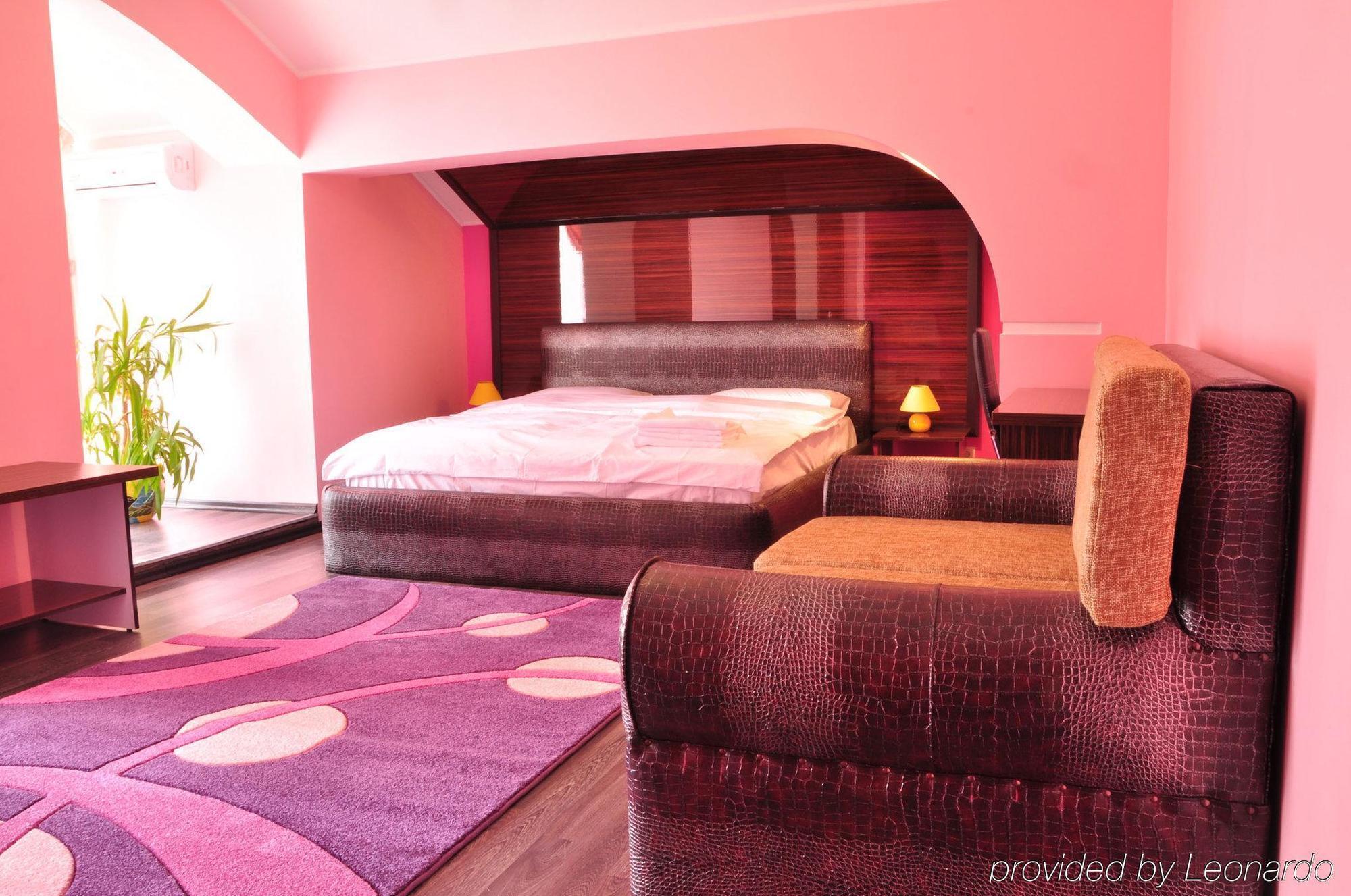 צ'יסינאו Imperial Hotel חדר תמונה