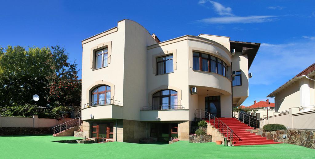 צ'יסינאו Imperial Hotel מראה חיצוני תמונה